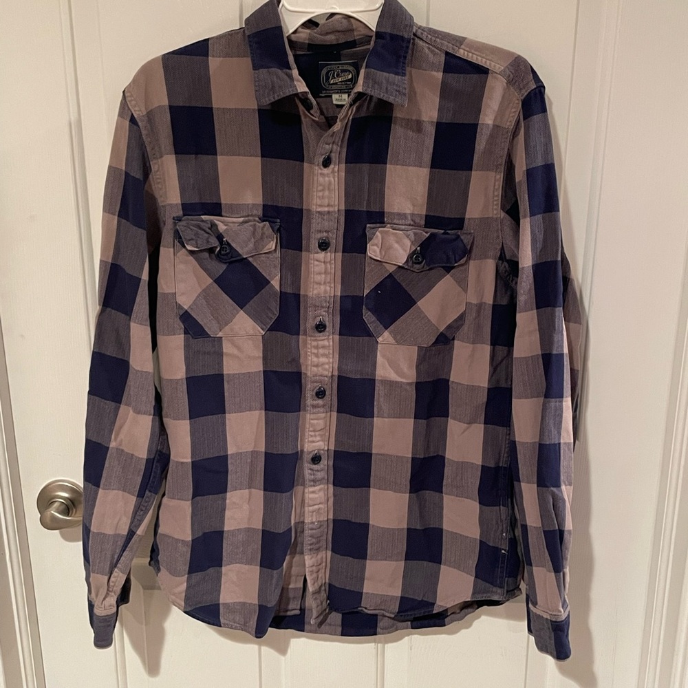 J.Crew size medium blue tan plaid button down flannel shirt GUC B2